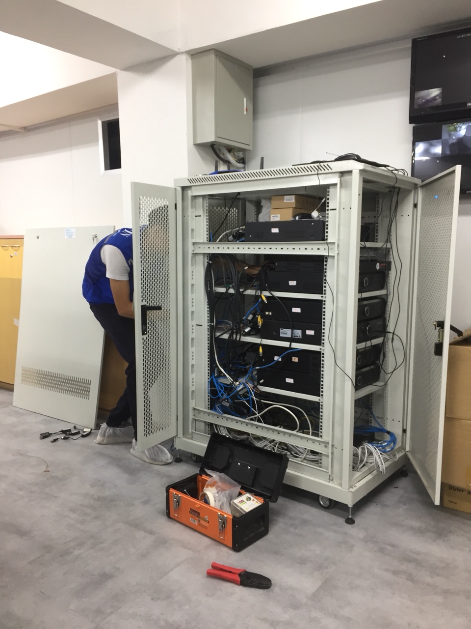 9e33663b59d7b889e1c6